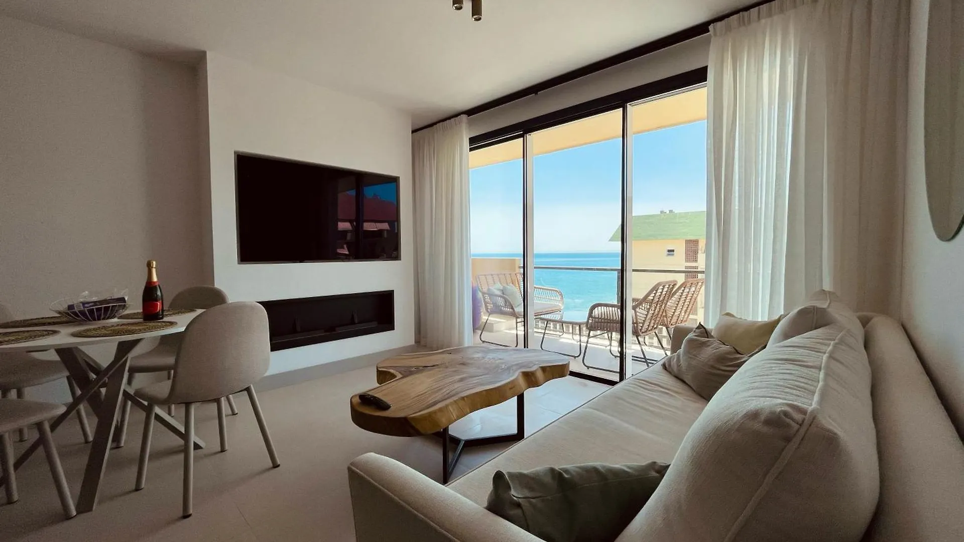 Luxury Beachfront Apartment Fuengirola